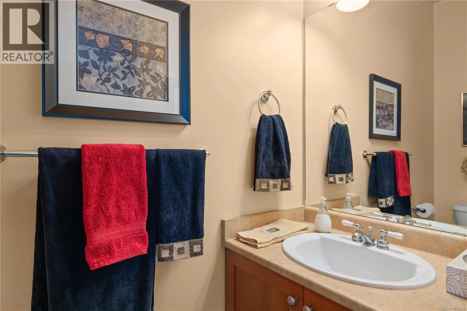 8 Newstead Cres