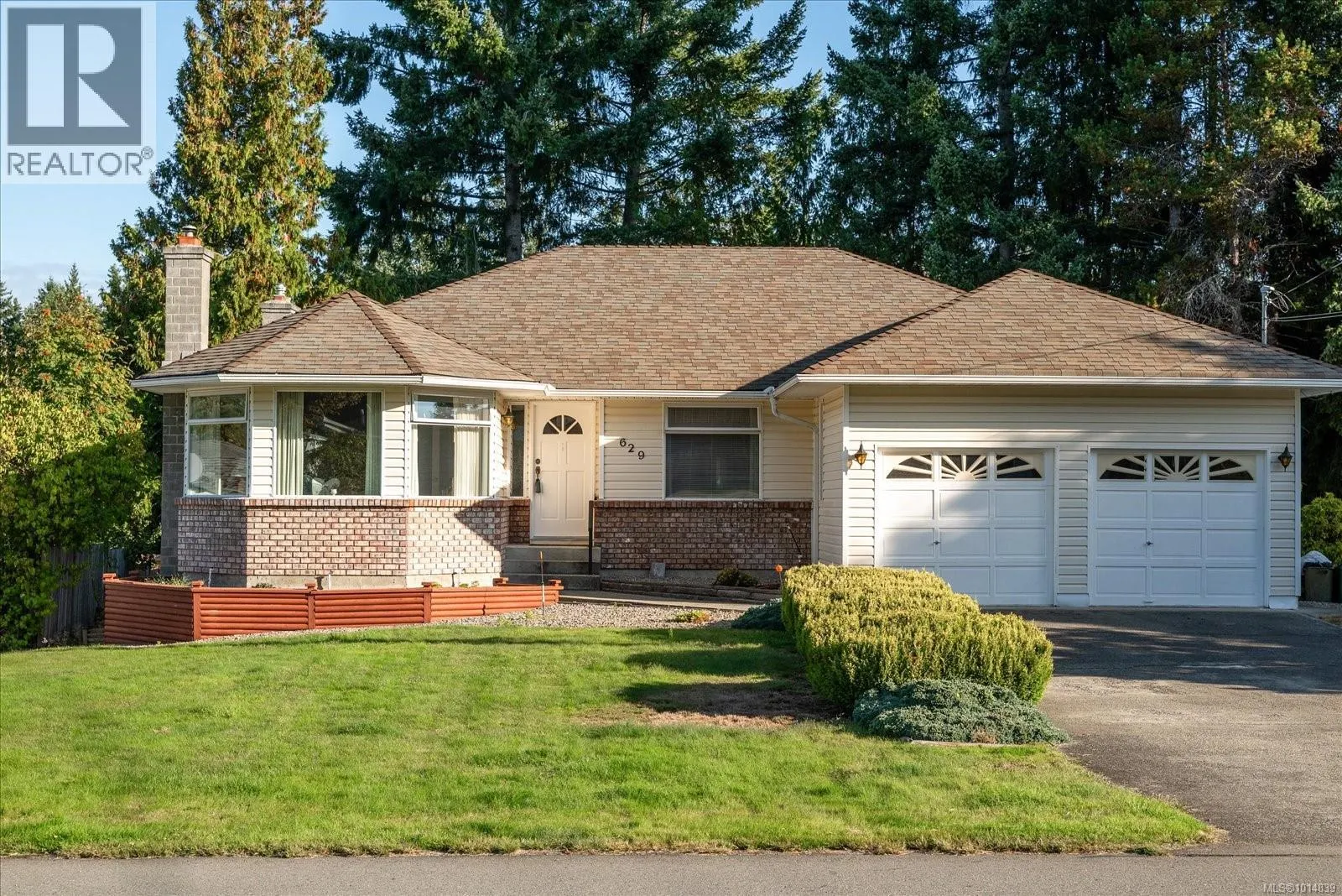 629 Dogwood Rd