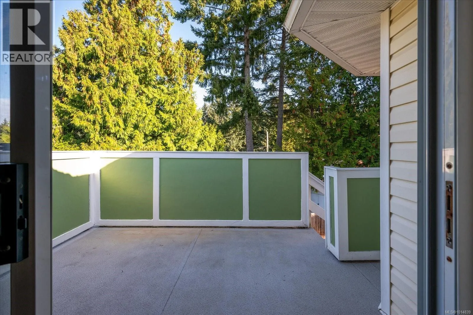 629 Dogwood Rd