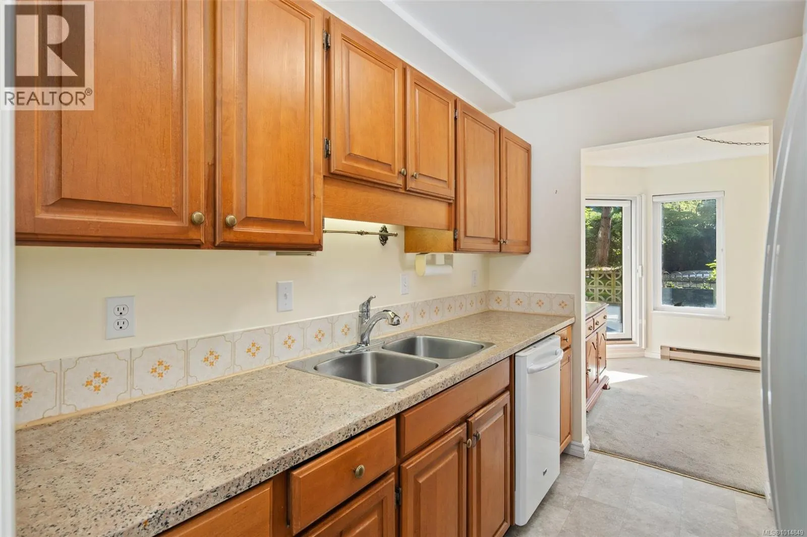 108 1149 Rockland Ave