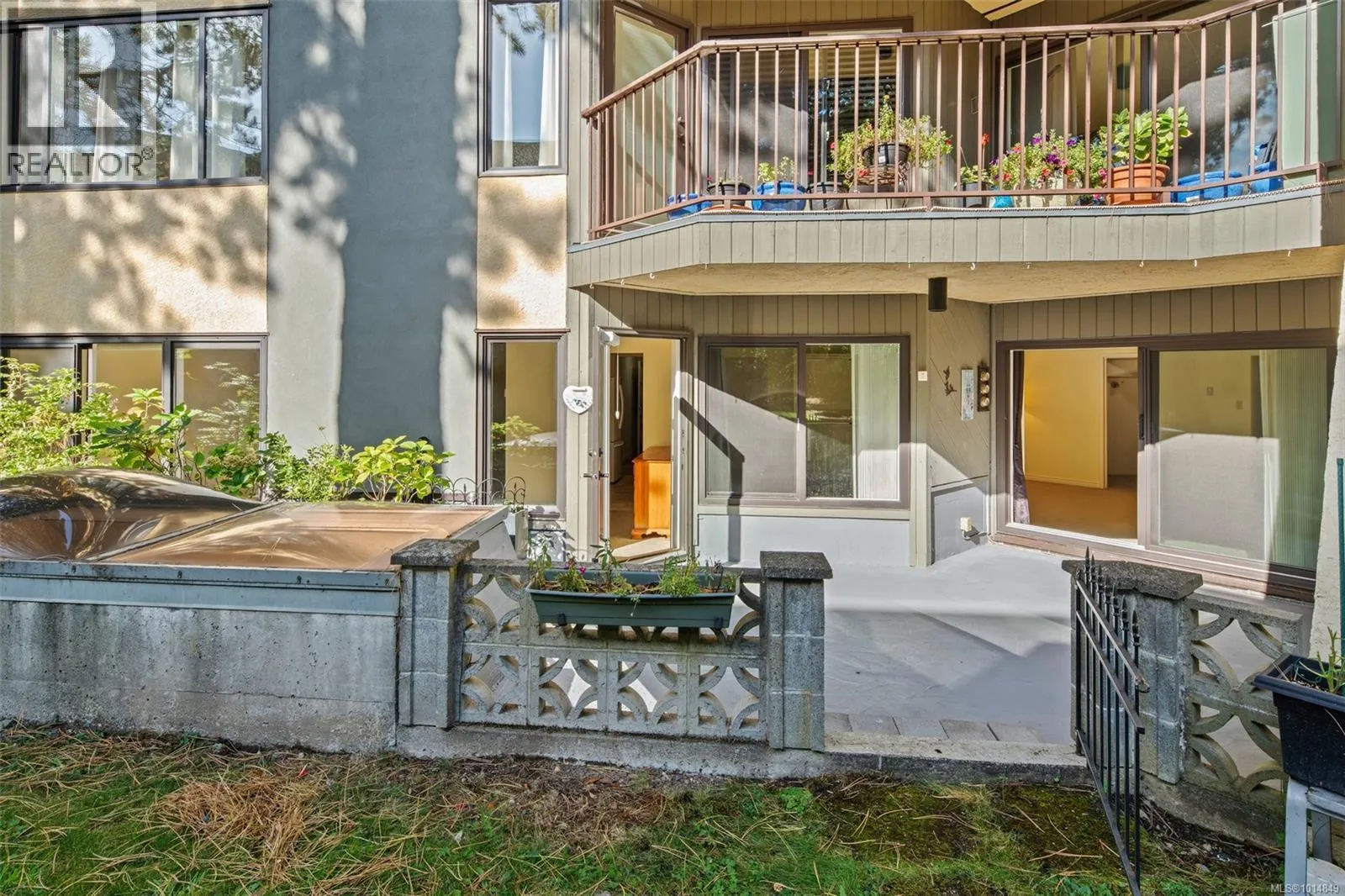 108 1149 Rockland Ave