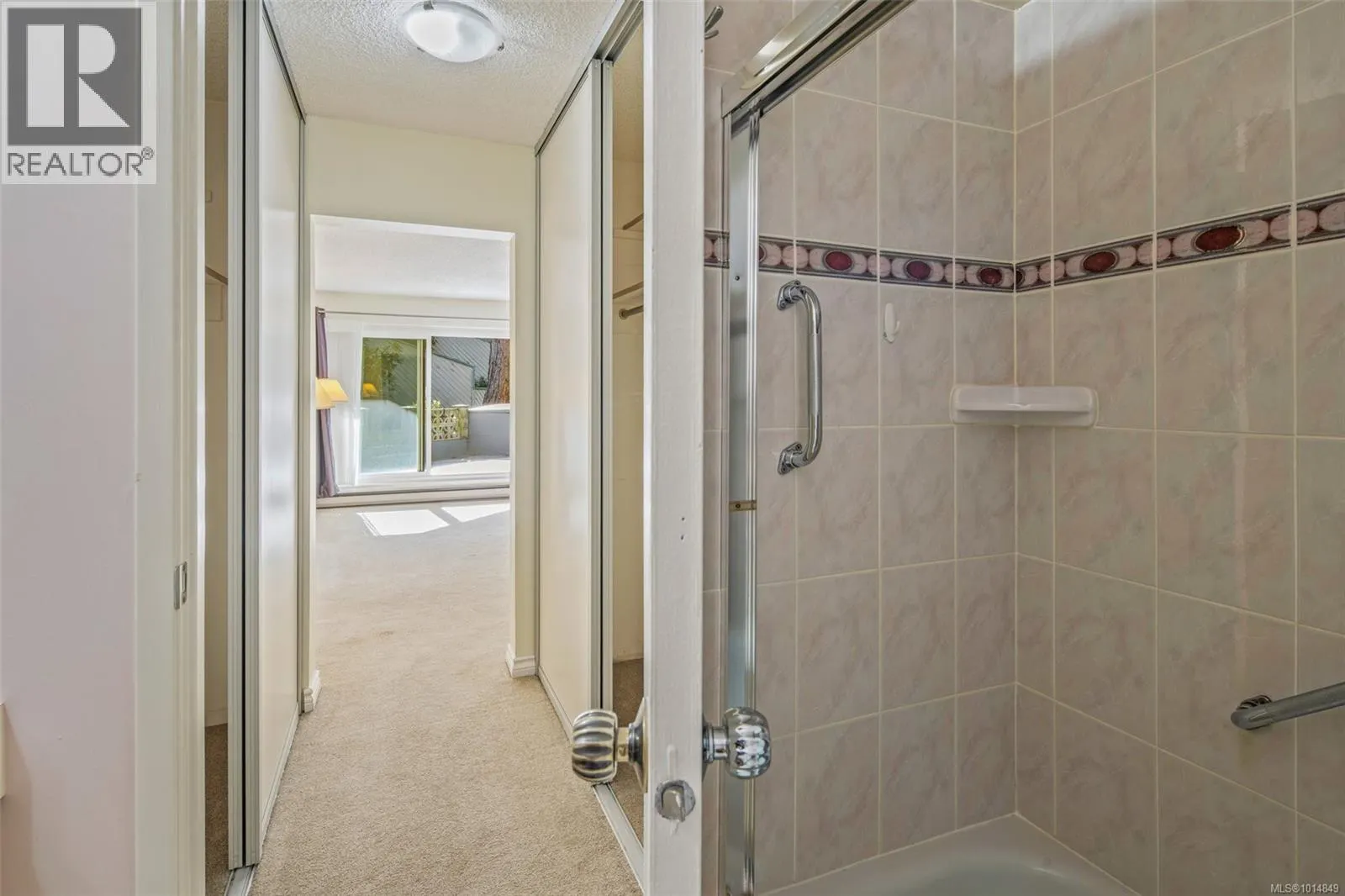 108 1149 Rockland Ave