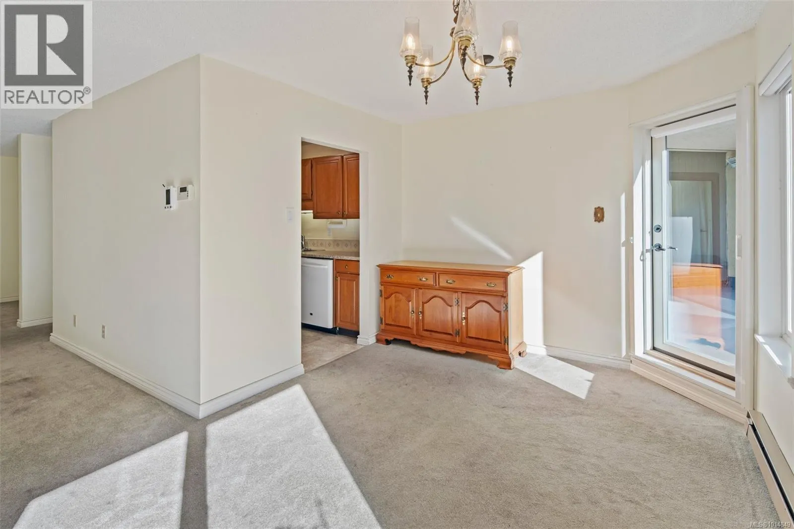 108 1149 Rockland Ave