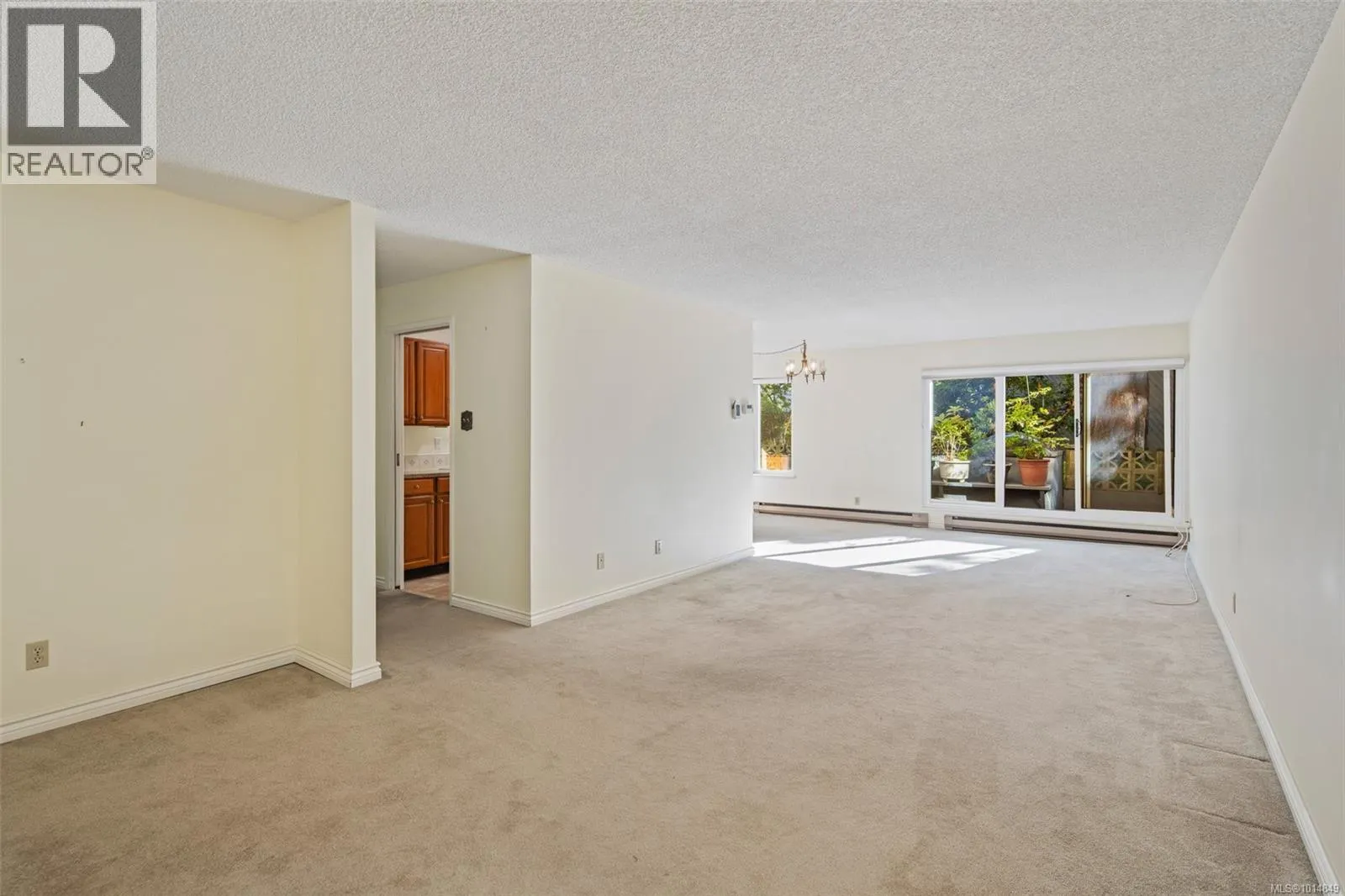 108 1149 Rockland Ave