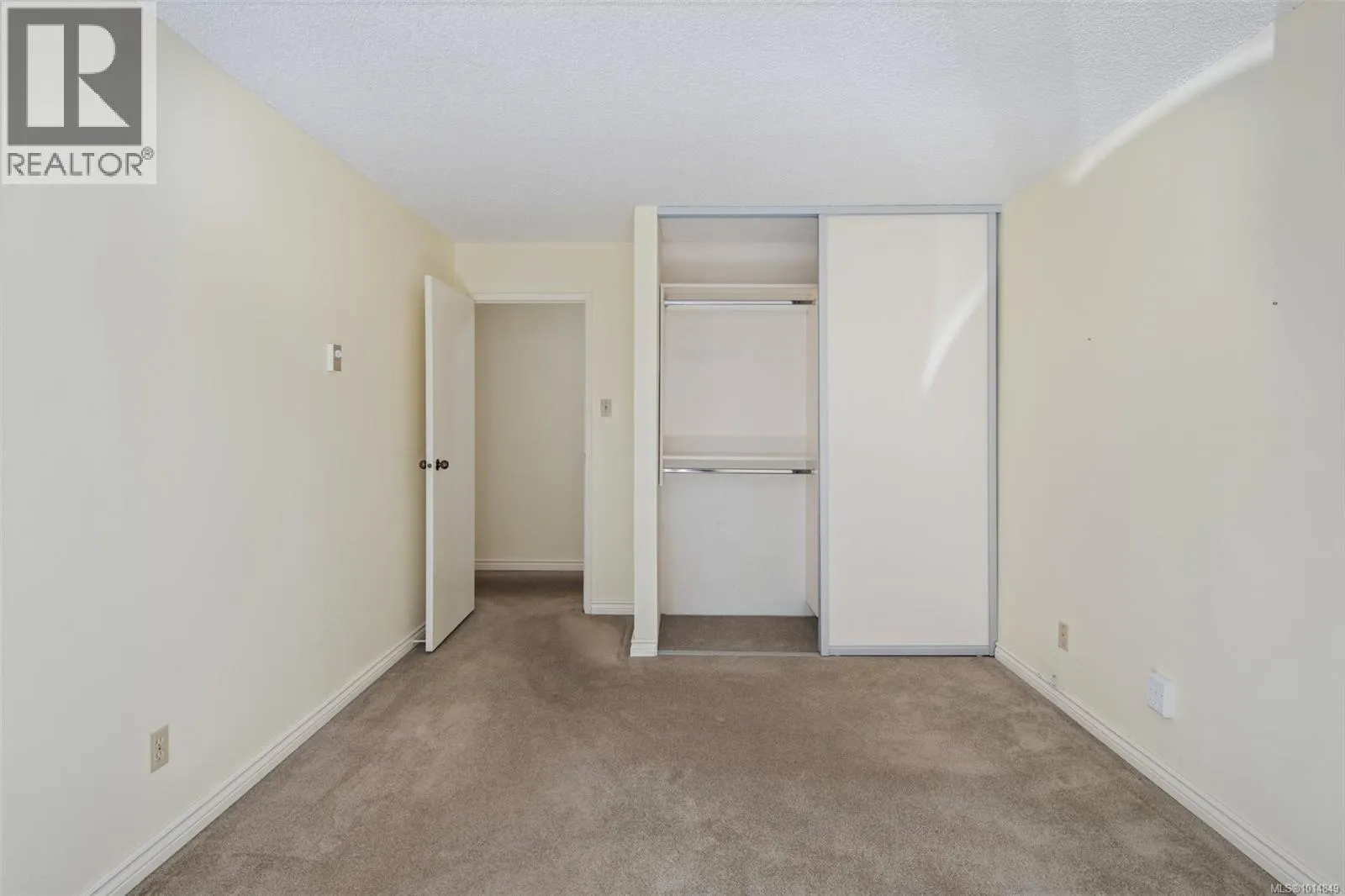 108 1149 Rockland Ave