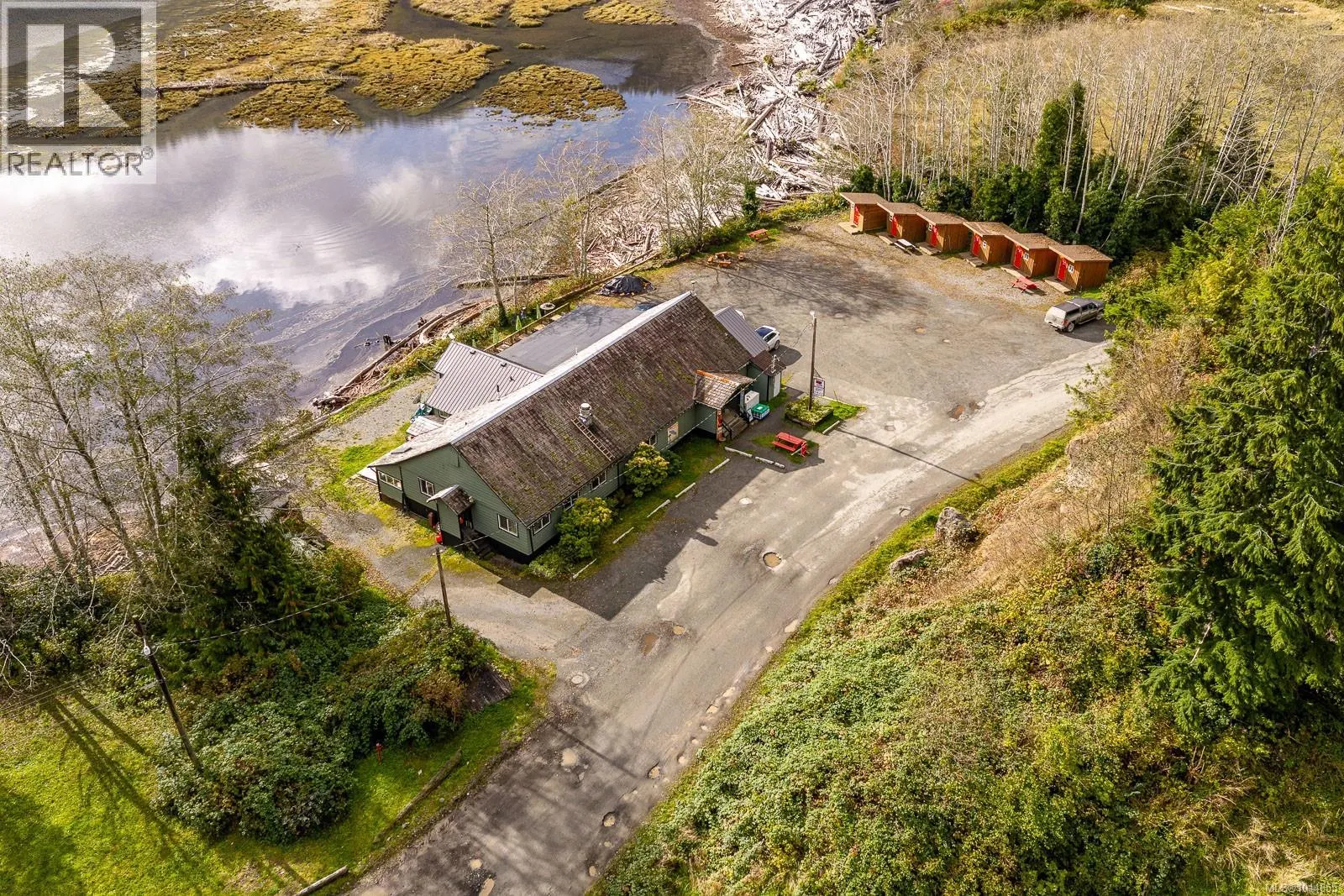 32 Hardy Way