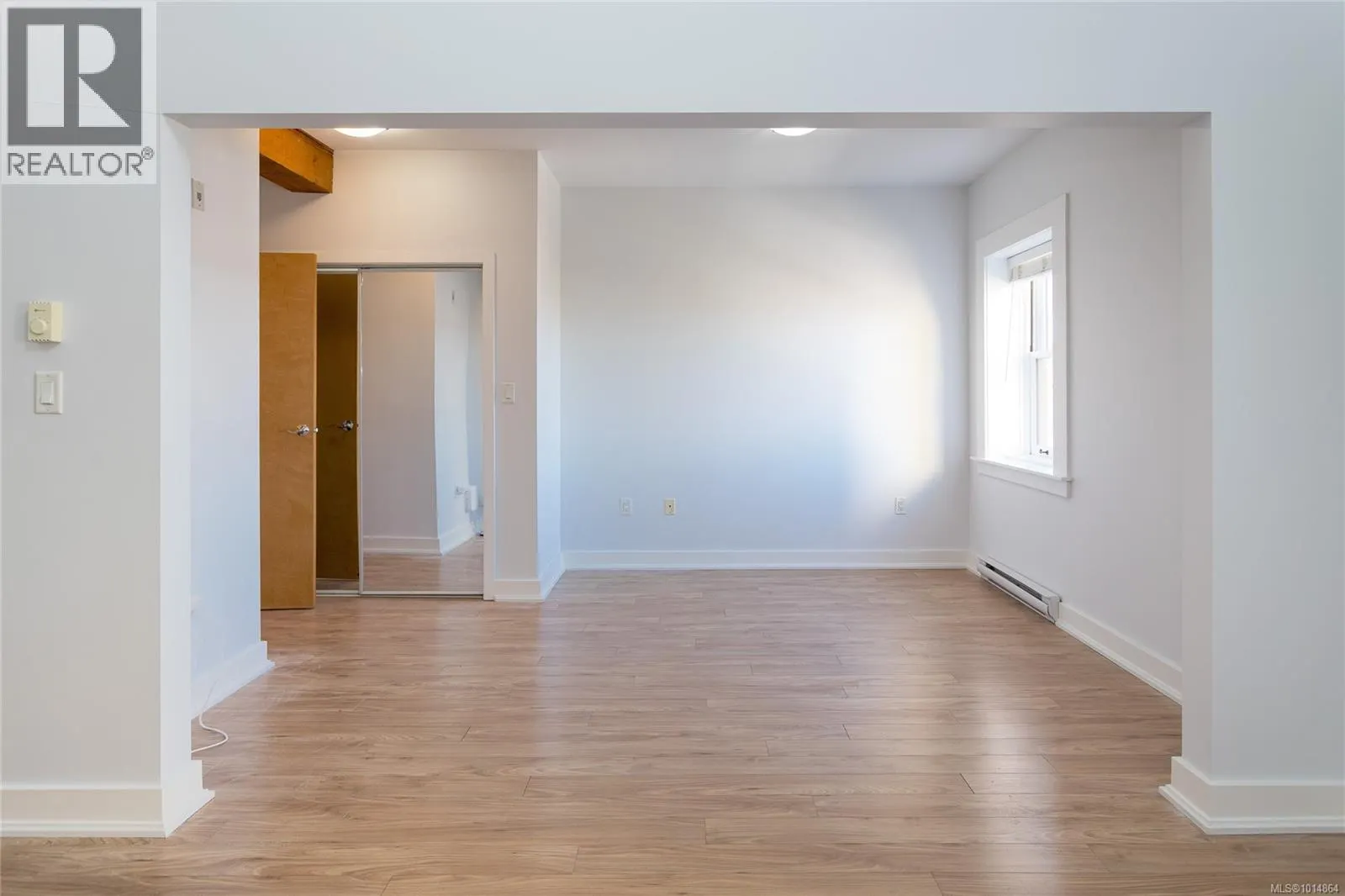 323 599 Pandora Ave