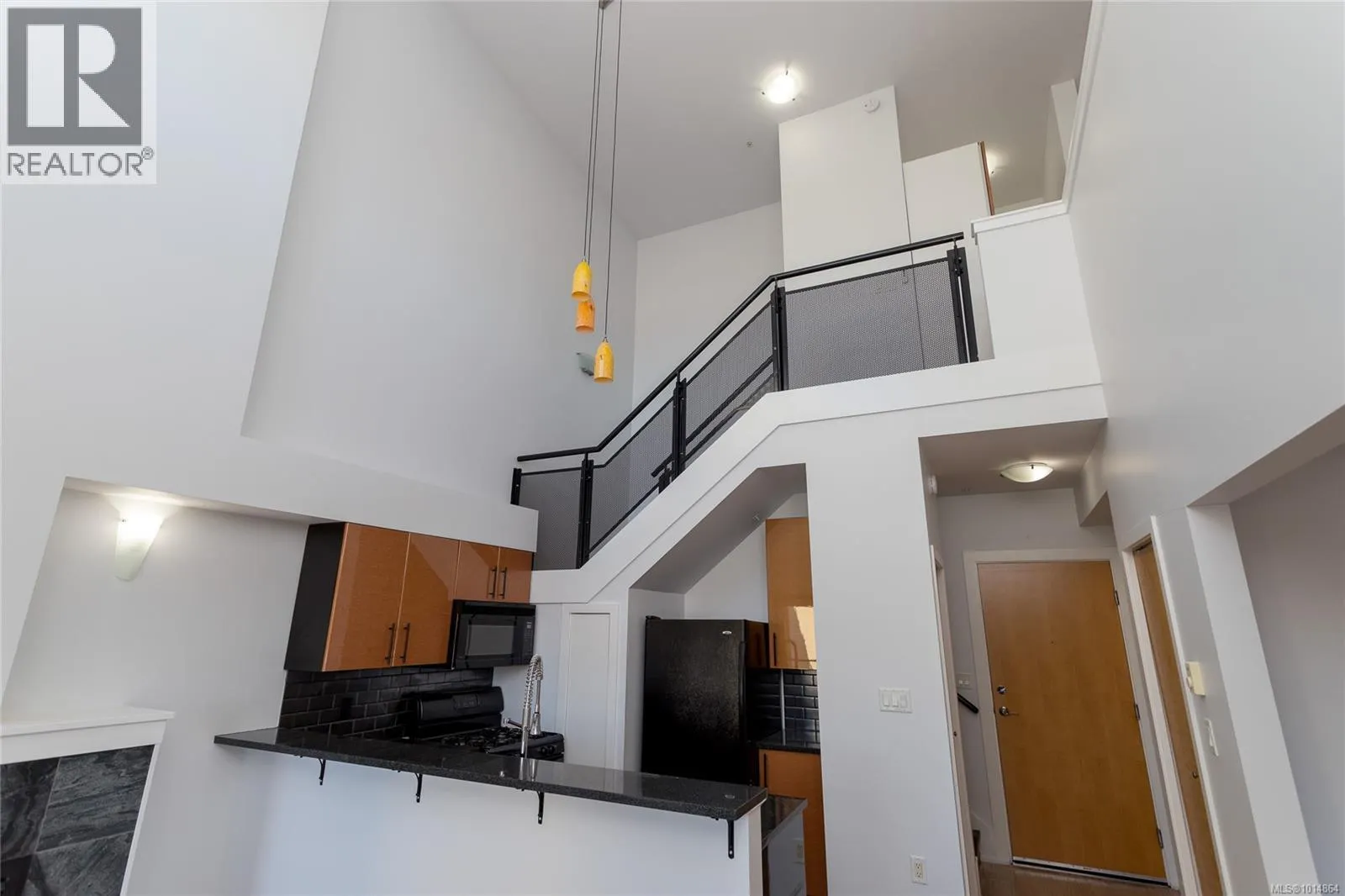 323 599 Pandora Ave