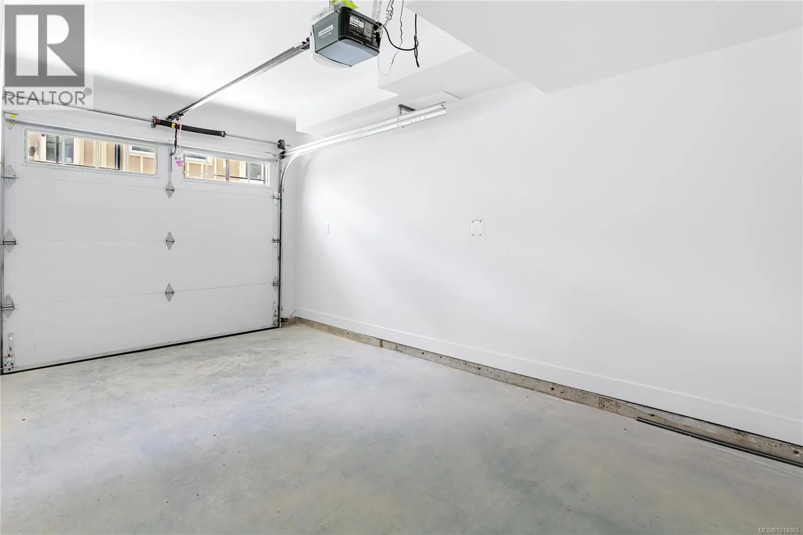 Unit 8 3907 Cedar Hill Rd