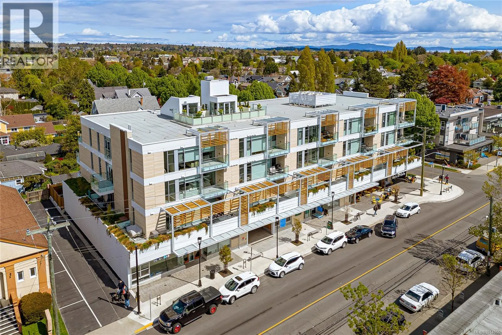 405 1916 Oak Bay Ave