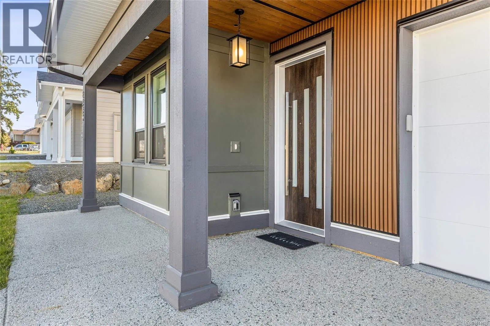 2350 Swallow Pl