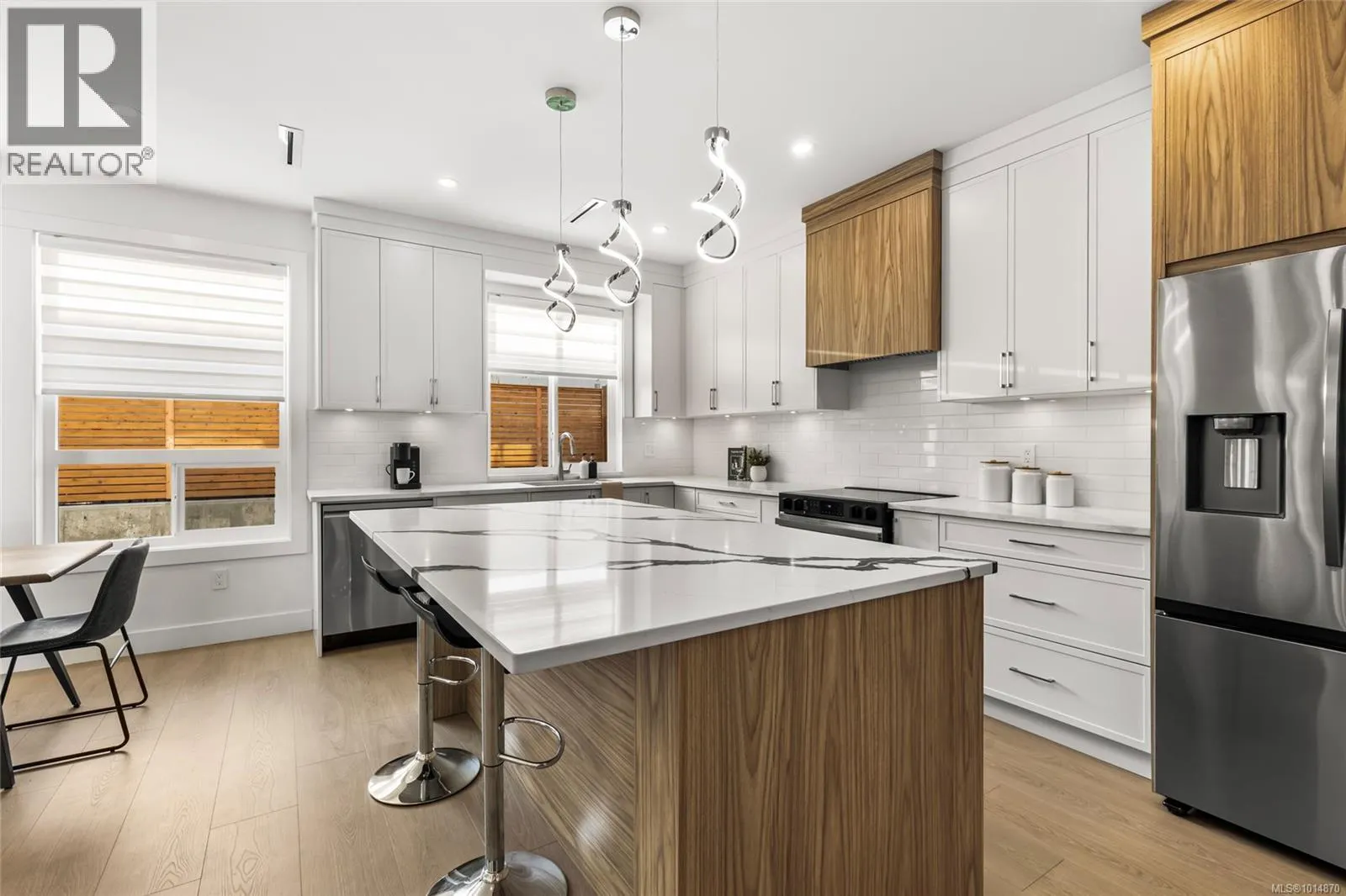 2350 Swallow Pl