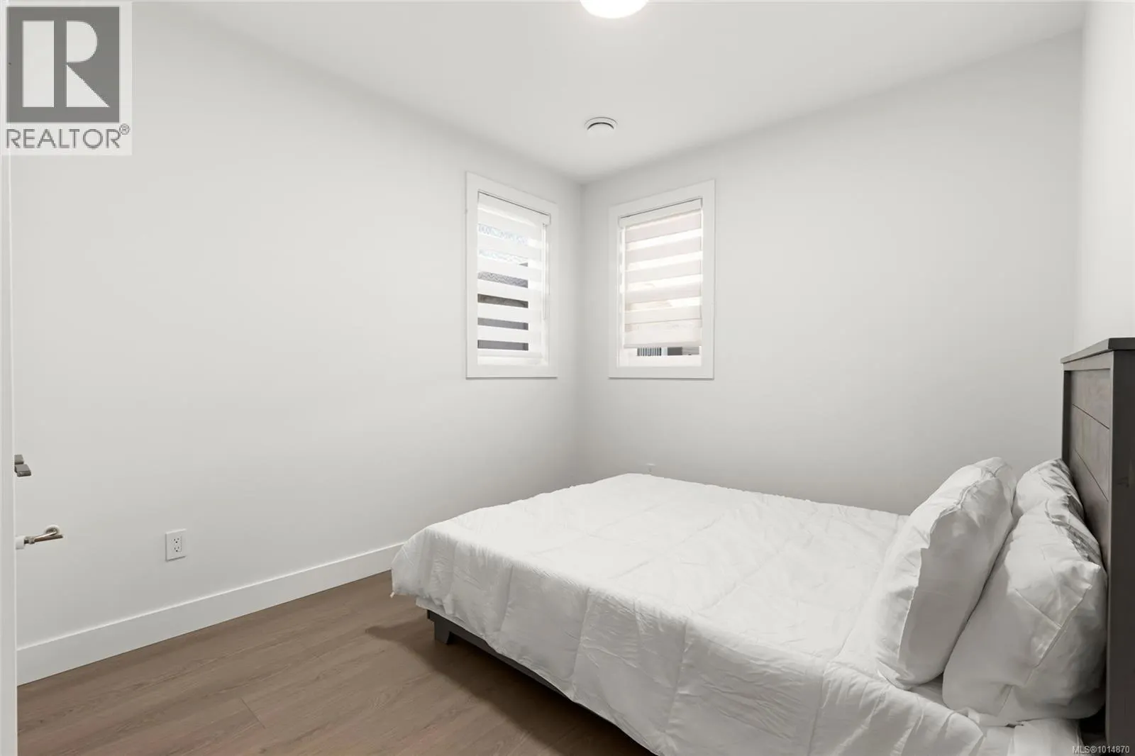 2350 Swallow Pl