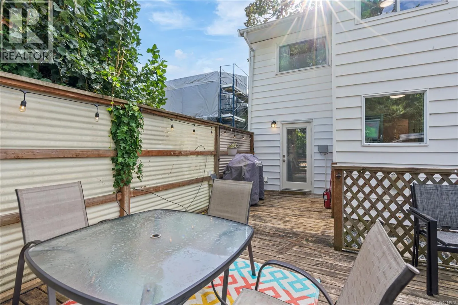 1564 San Juan Ave
