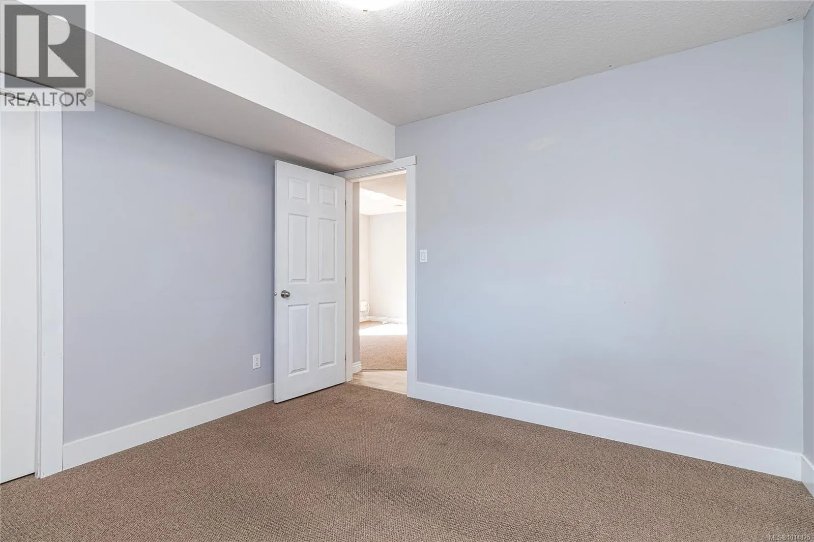 754 Southland Way
