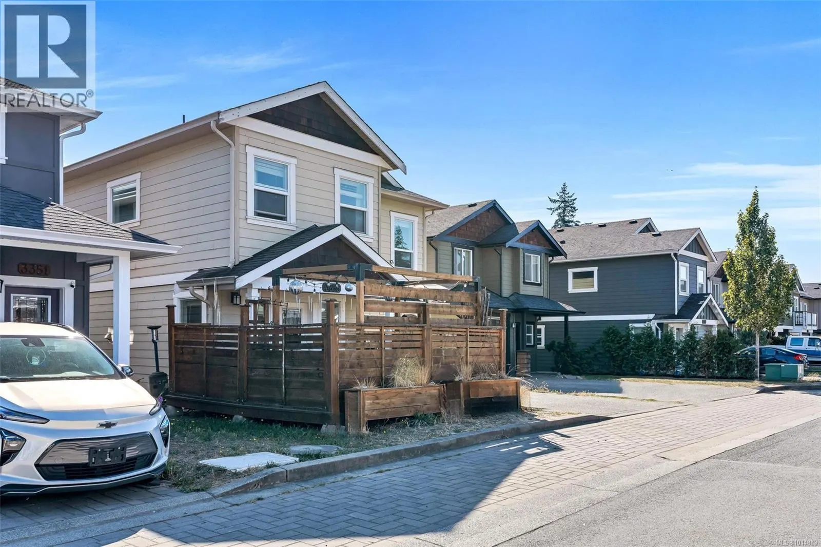 3355 Merlin Rd
