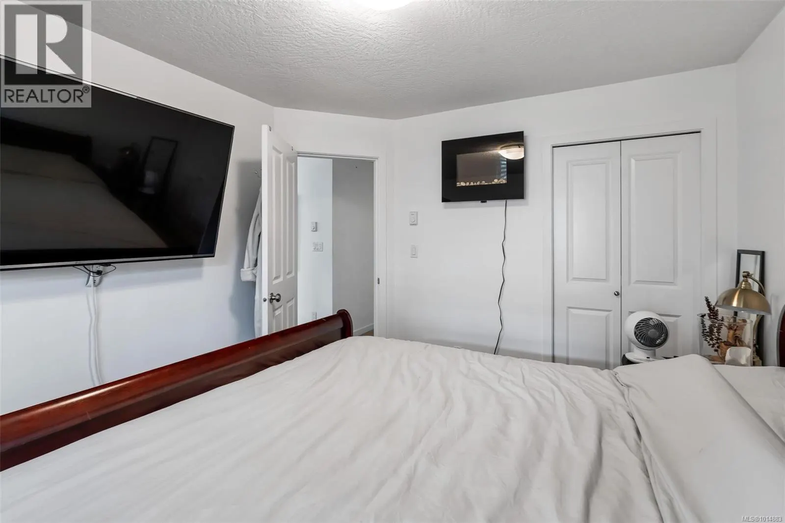 3355 Merlin Rd