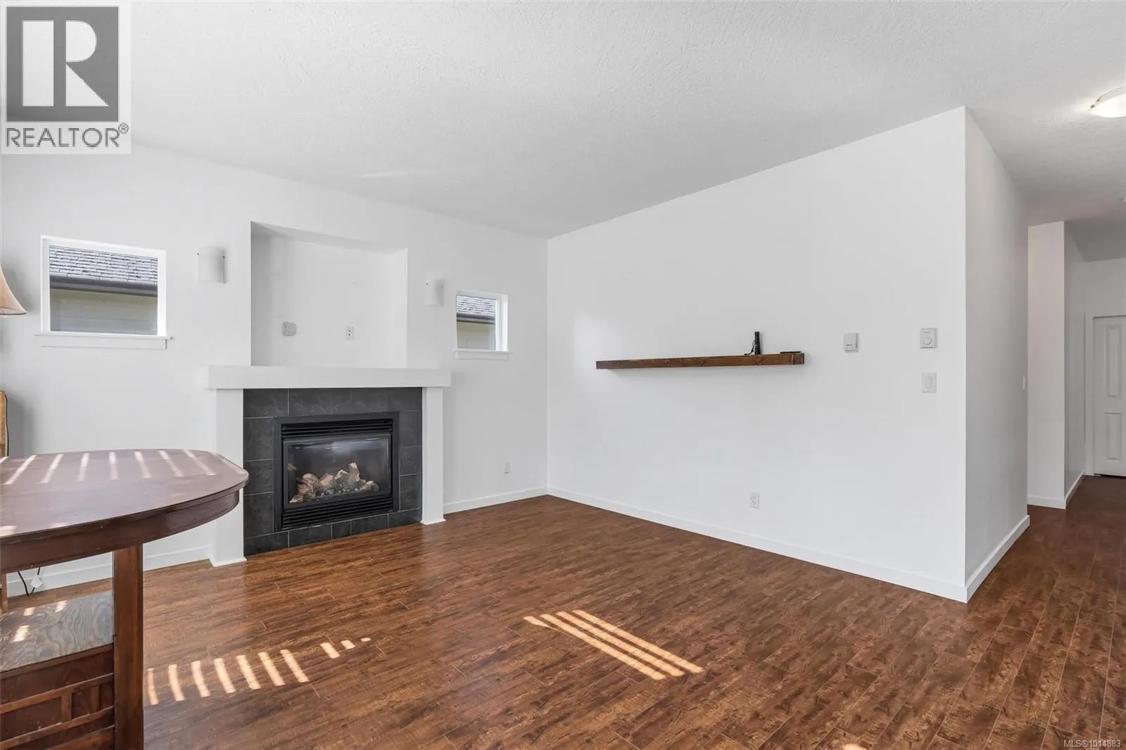 3355 Merlin Rd