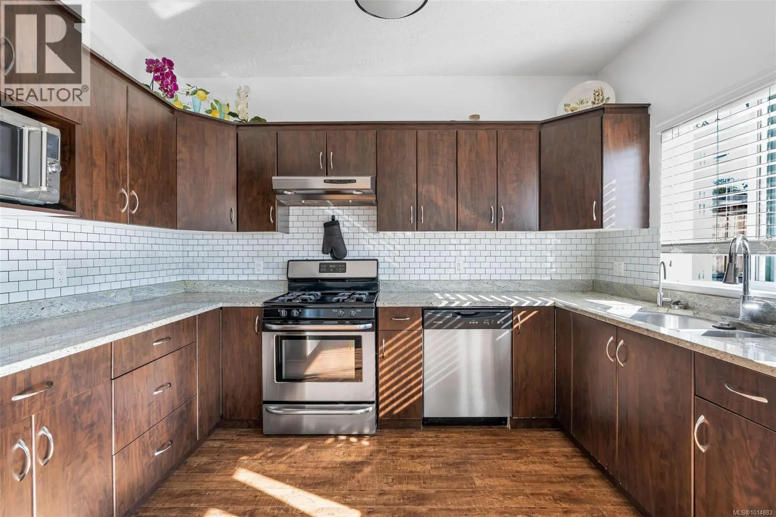 3355 Merlin Rd