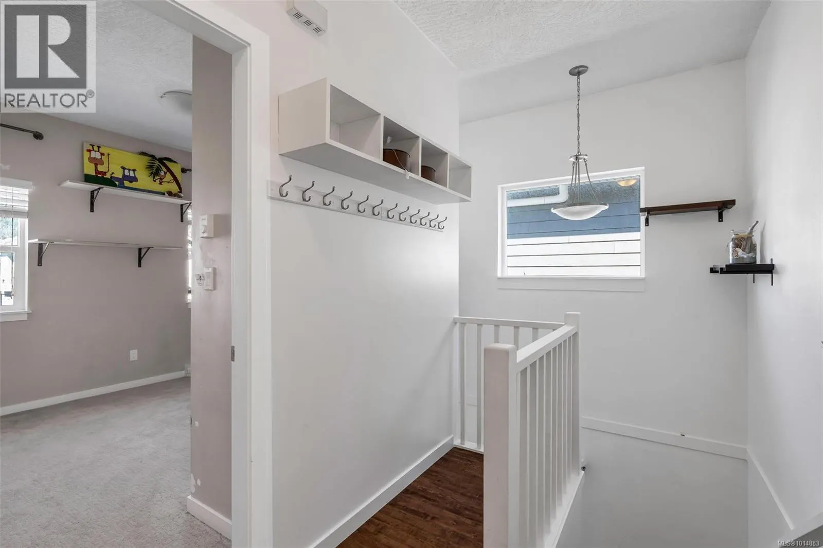 3355 Merlin Rd