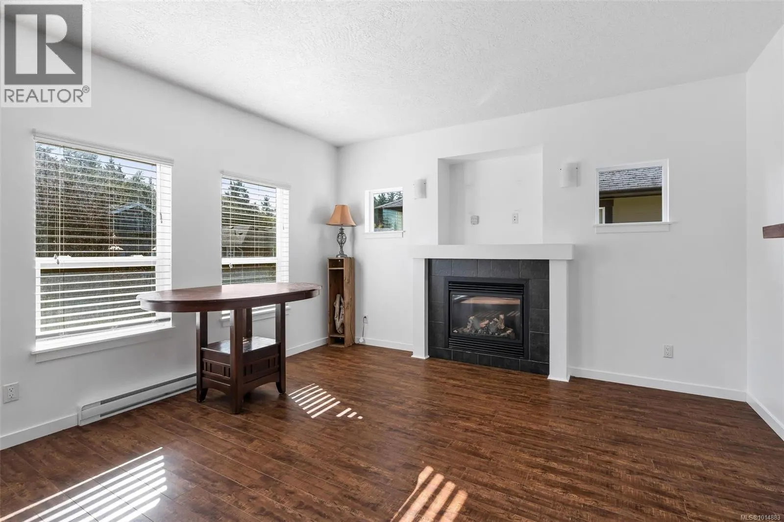 3355 Merlin Rd