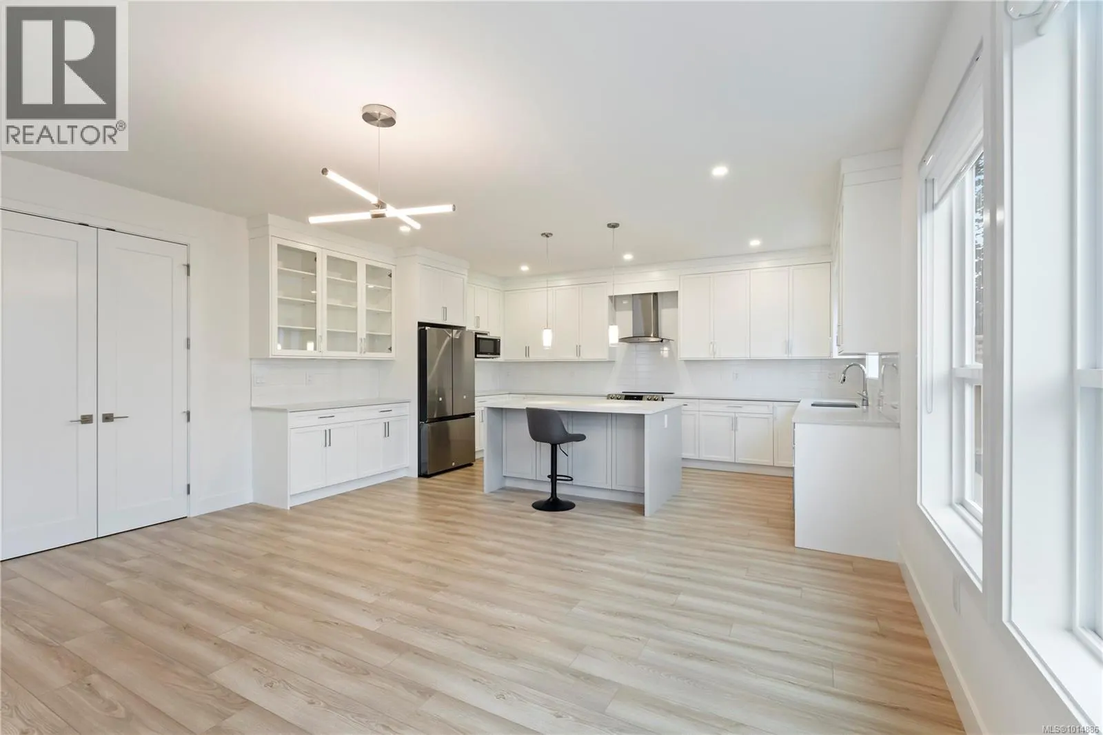 2354 Swallow Pl