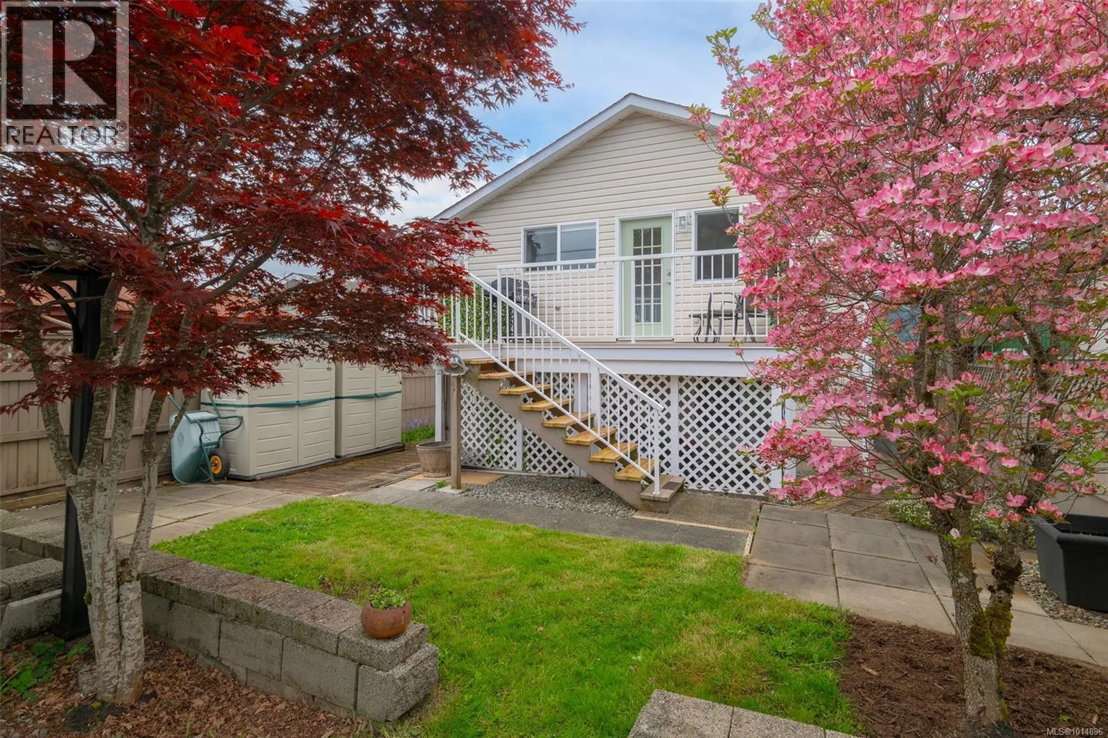 2575 2ND Ave