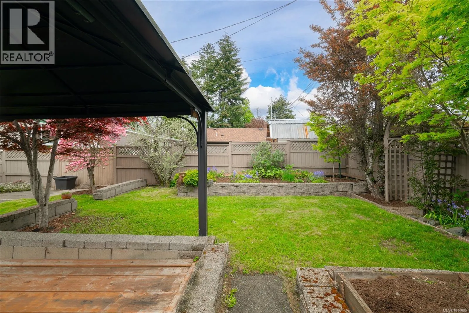 2575 2ND Ave