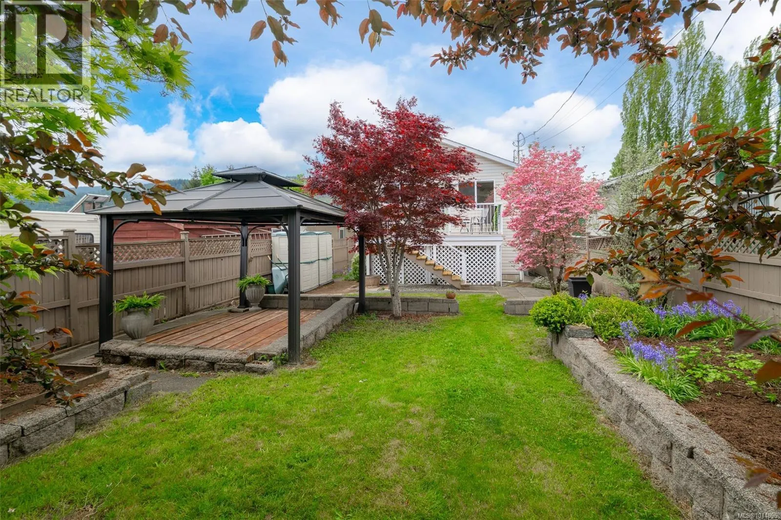2575 2ND Ave