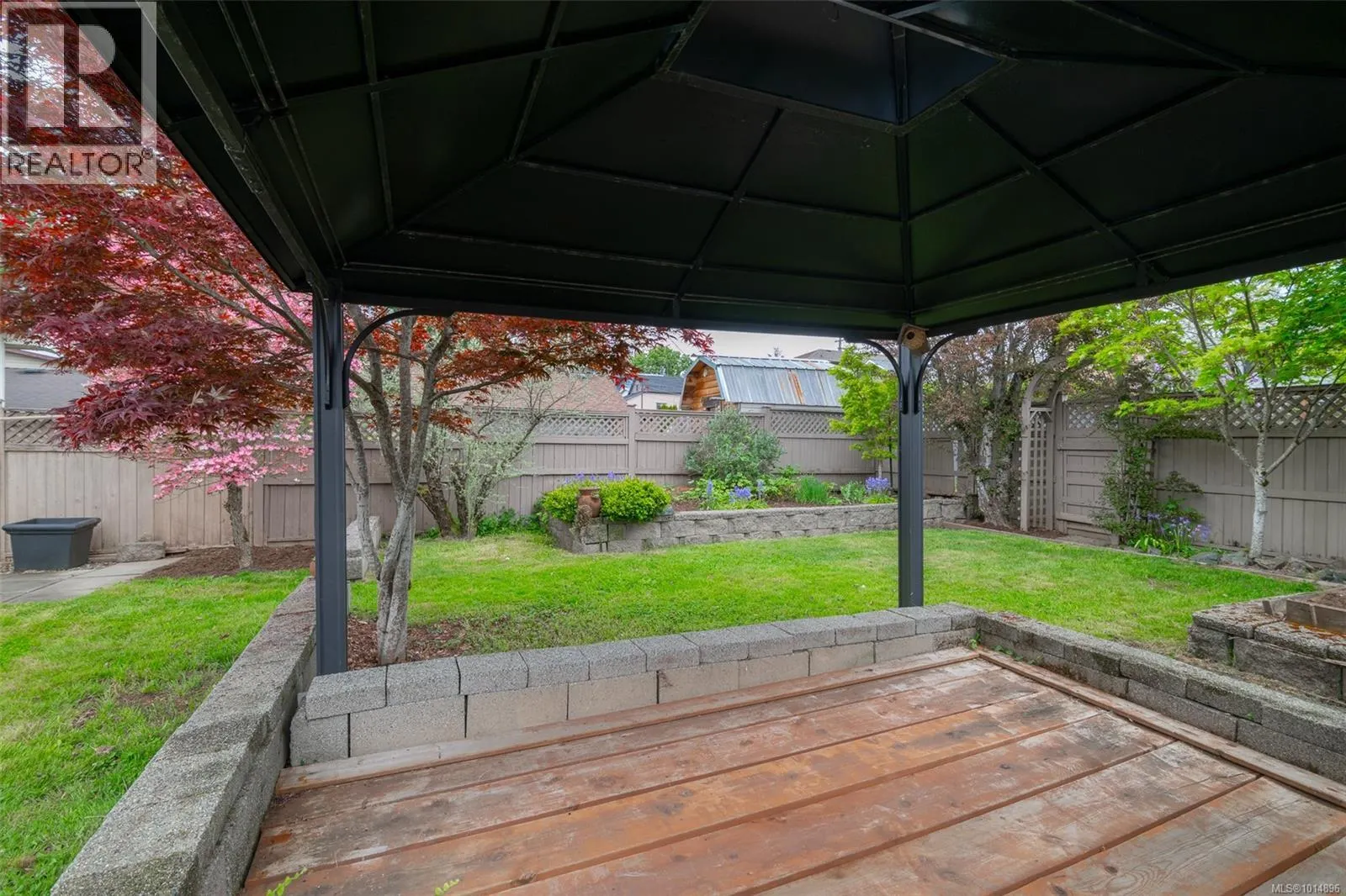 2575 2ND Ave