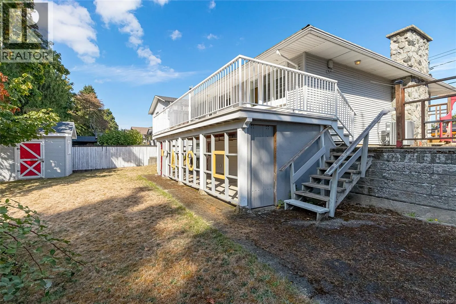 9992 Beach Dr