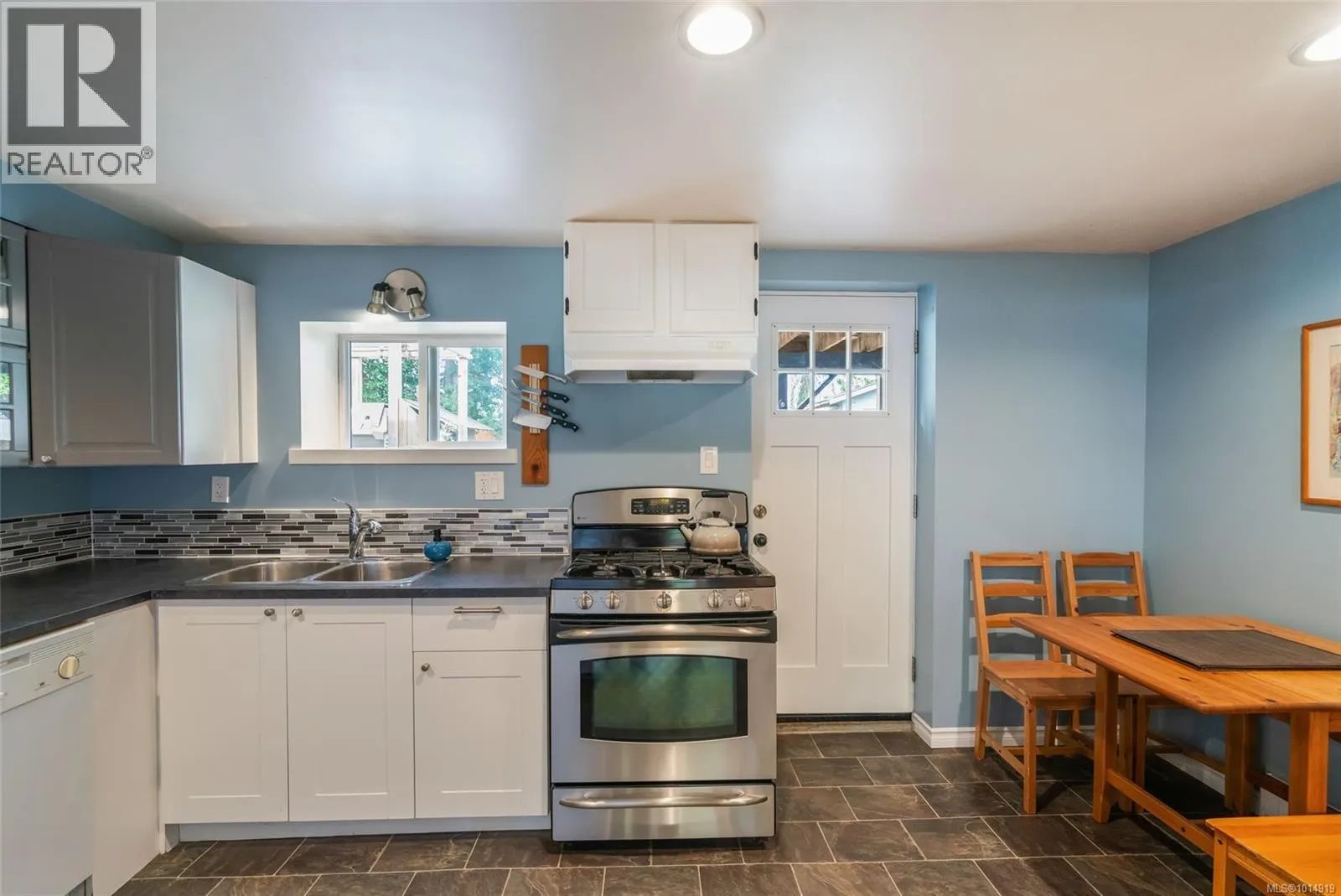 70 Giggleswick Pl