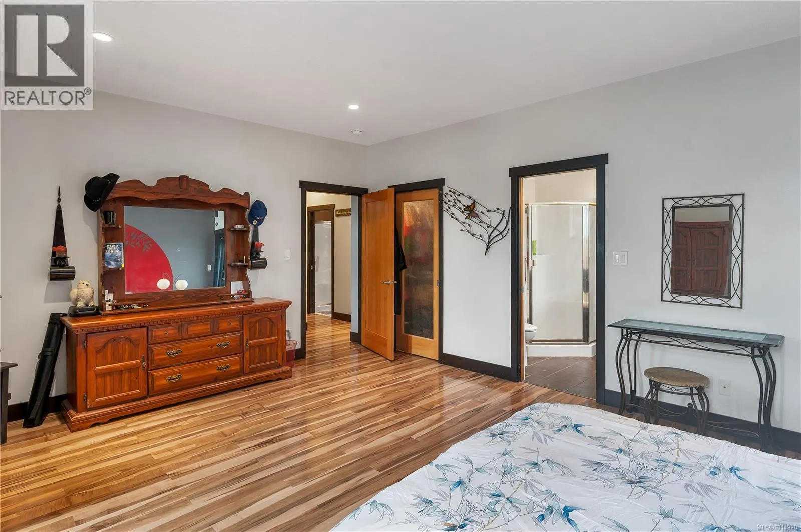 111 Petersen Rd S