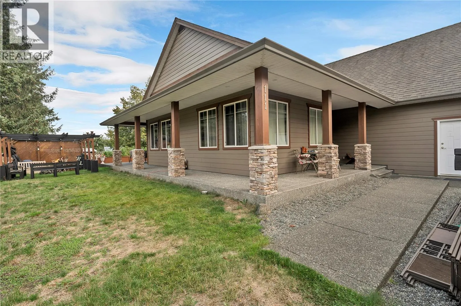 111 Petersen Rd S