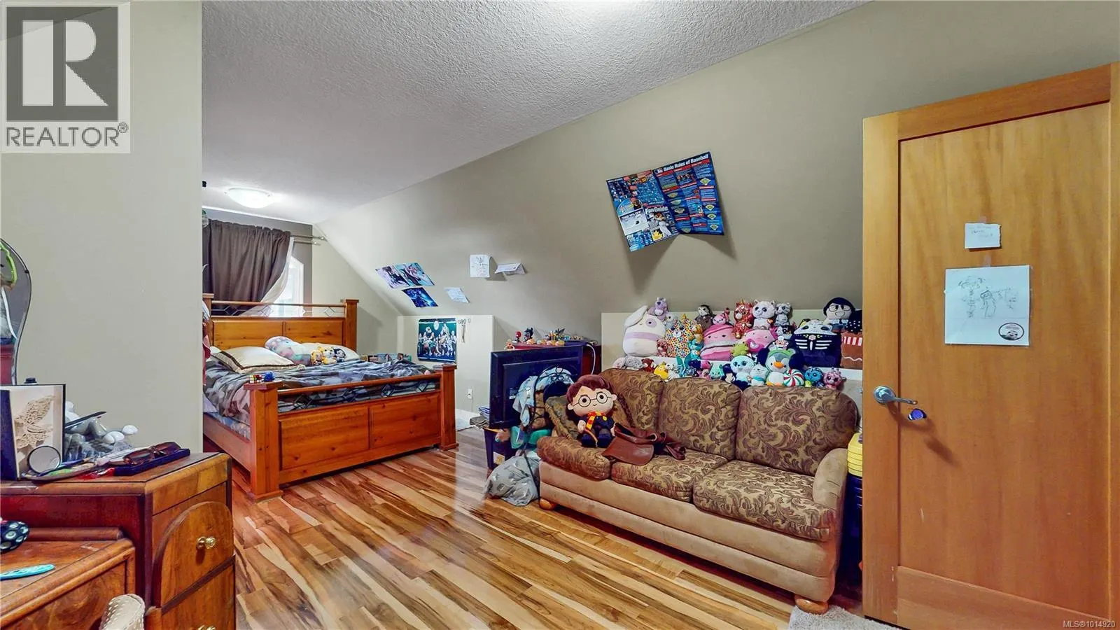 111 Petersen Rd S