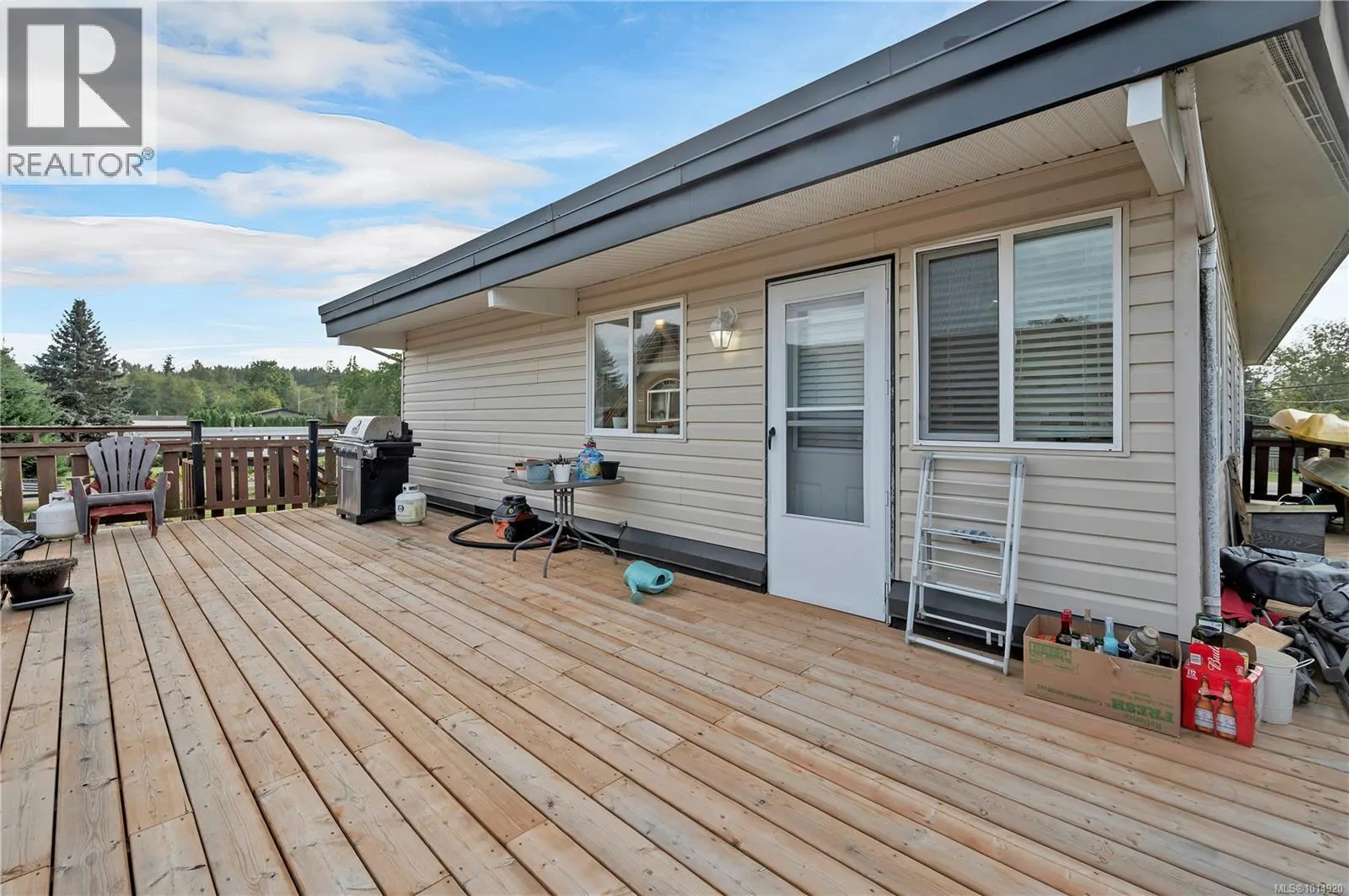 111 Petersen Rd S