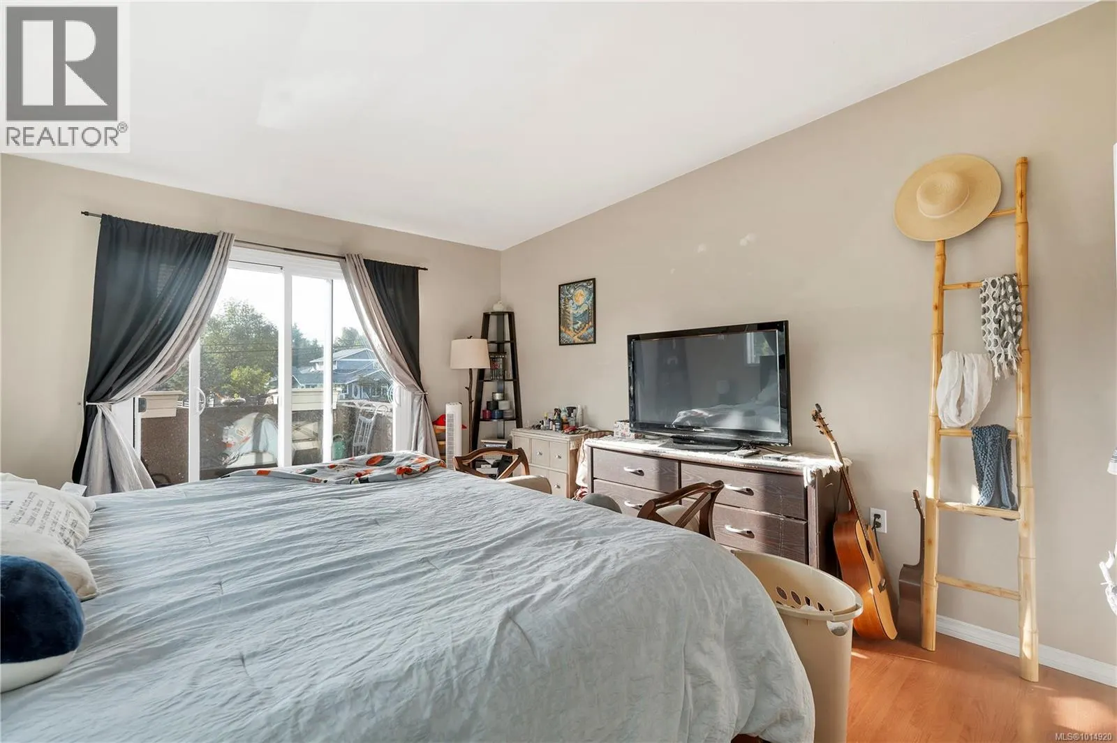 111 Petersen Rd S