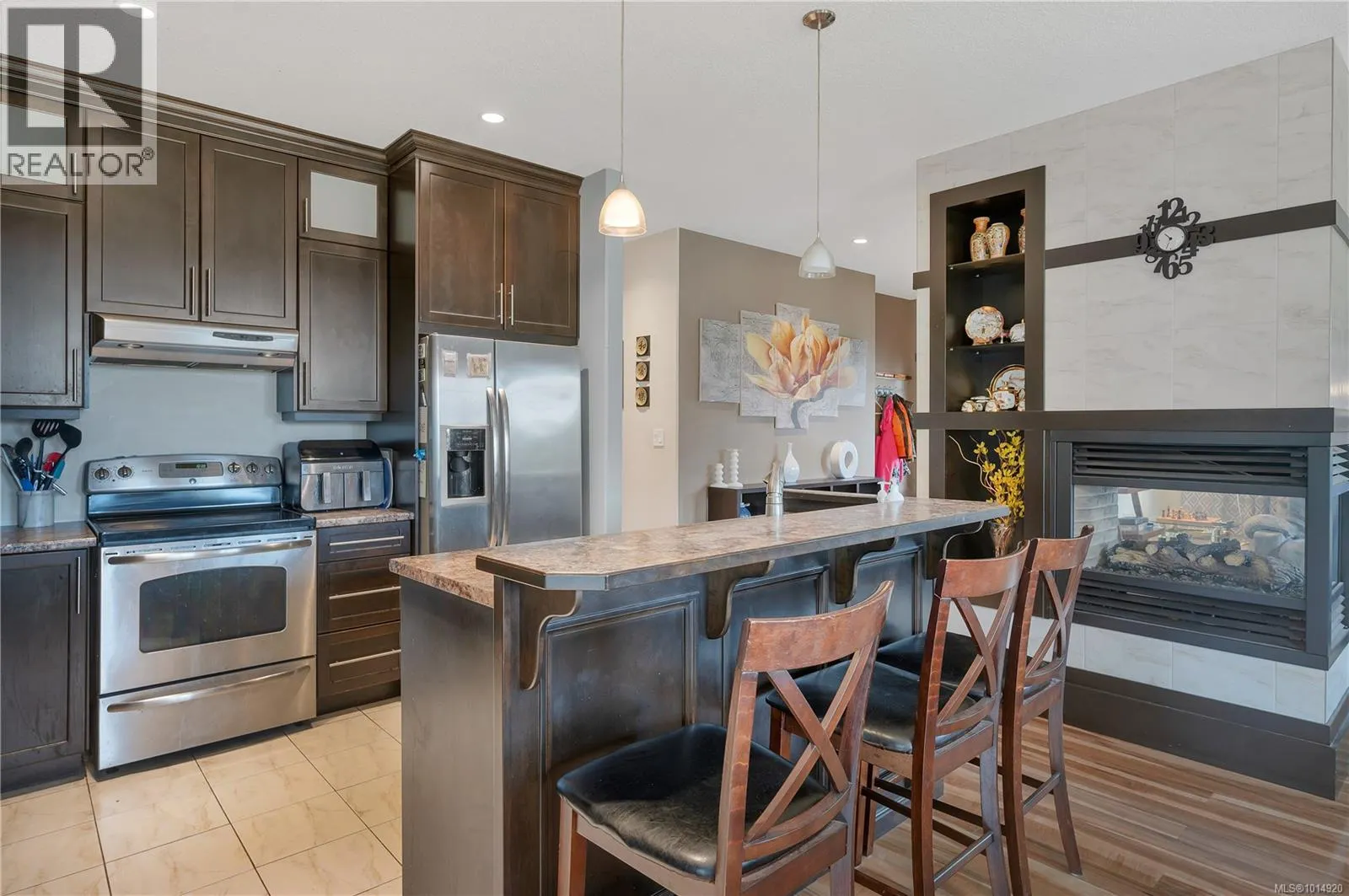 111 Petersen Rd S