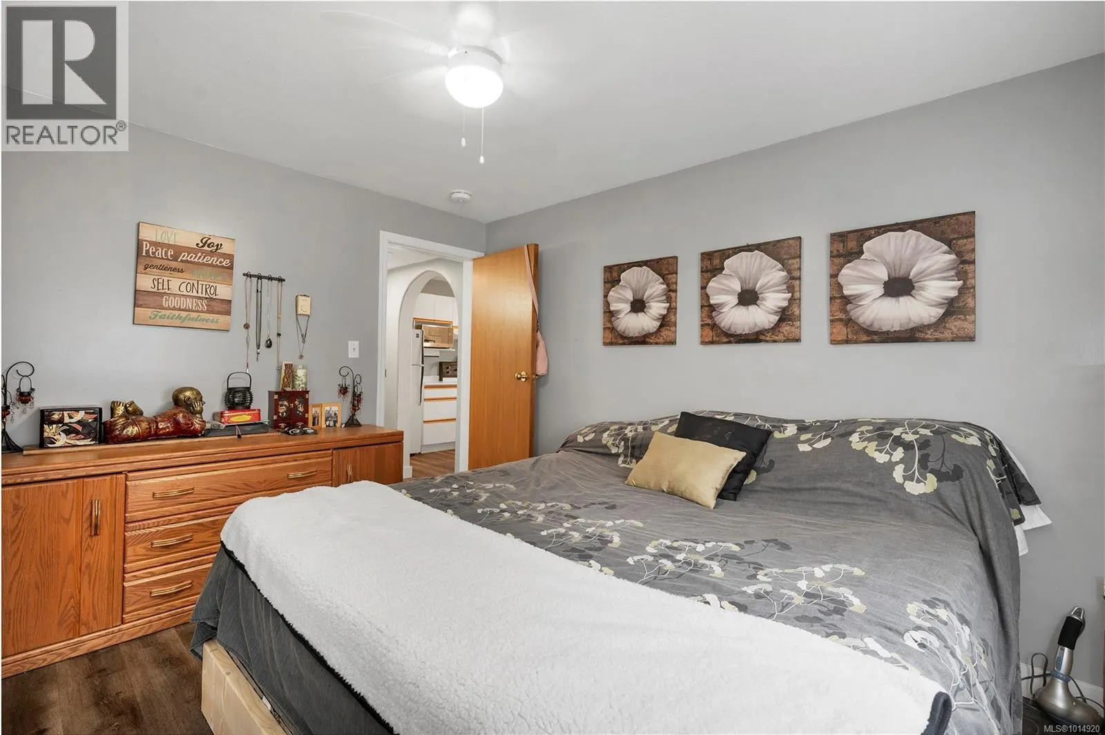 111 Petersen Rd S