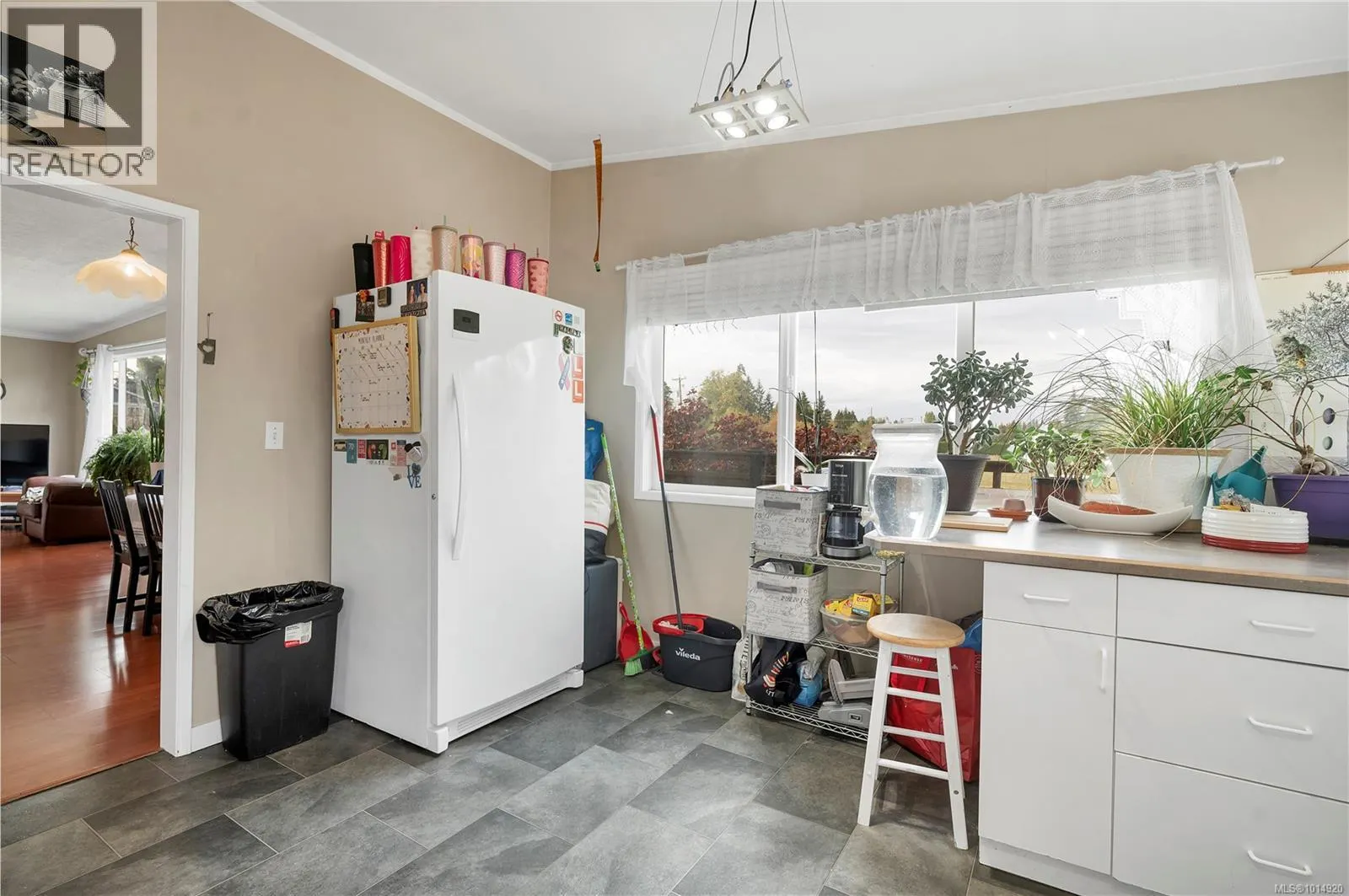 111 Petersen Rd S