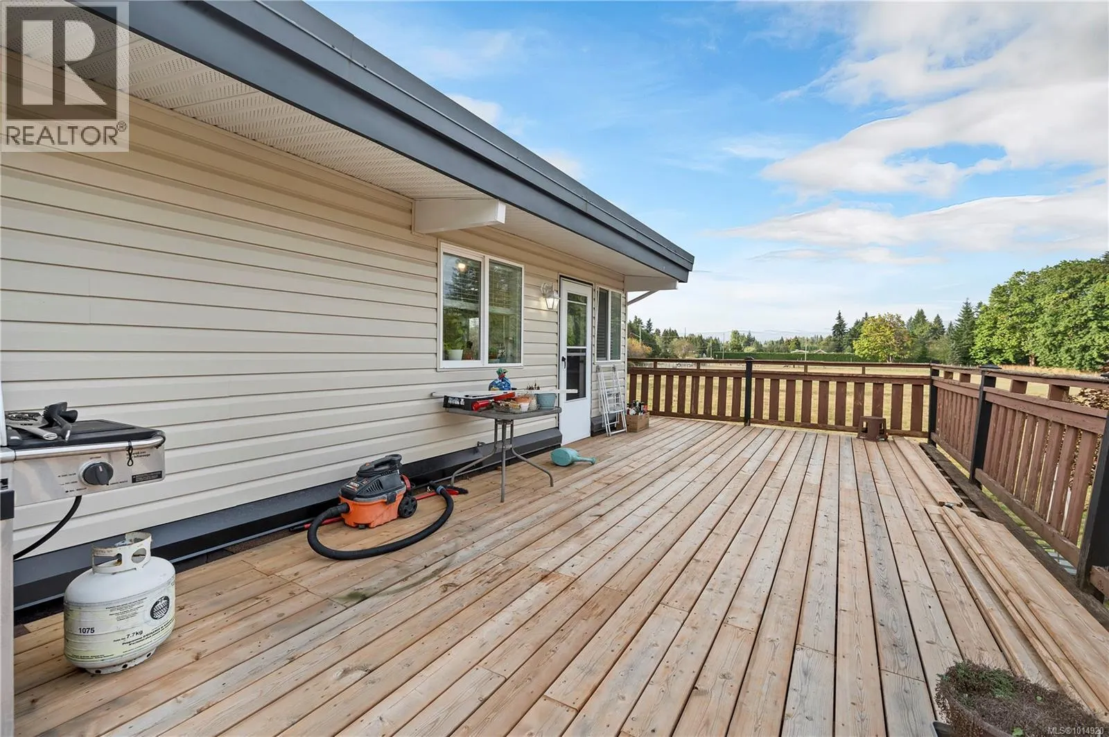 111 Petersen Rd S