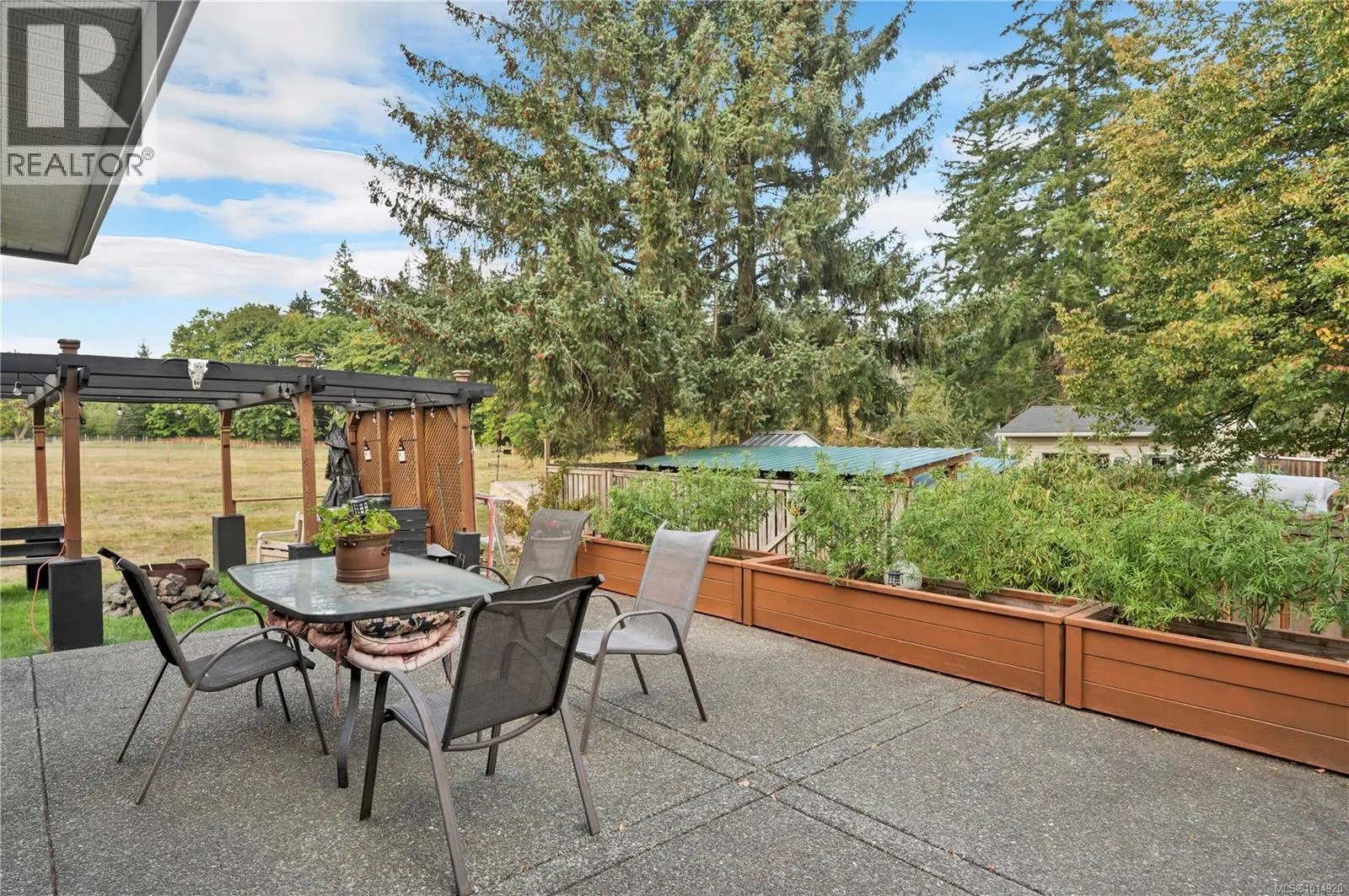 111 Petersen Rd S