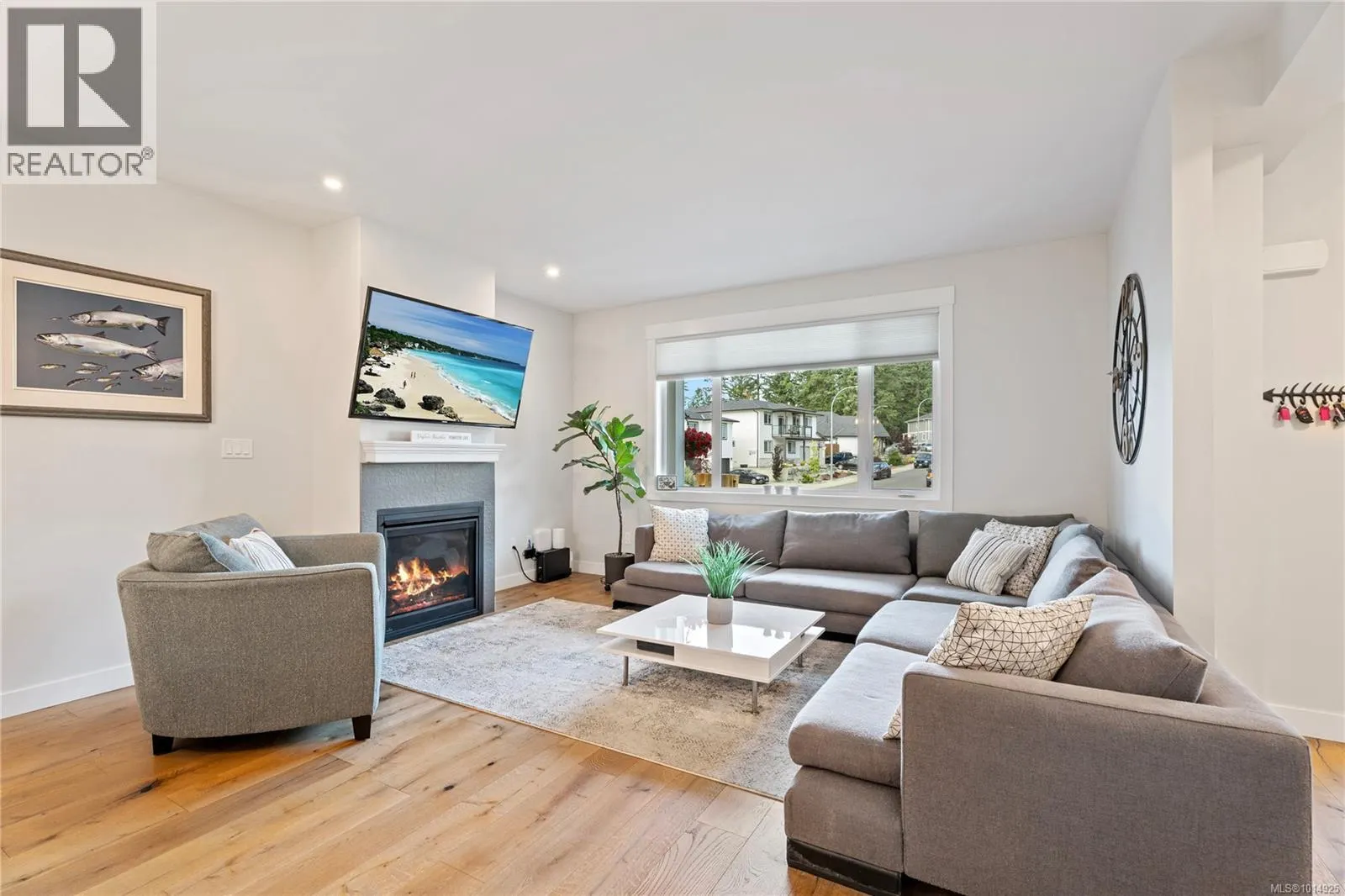2052 Ernest Lane
