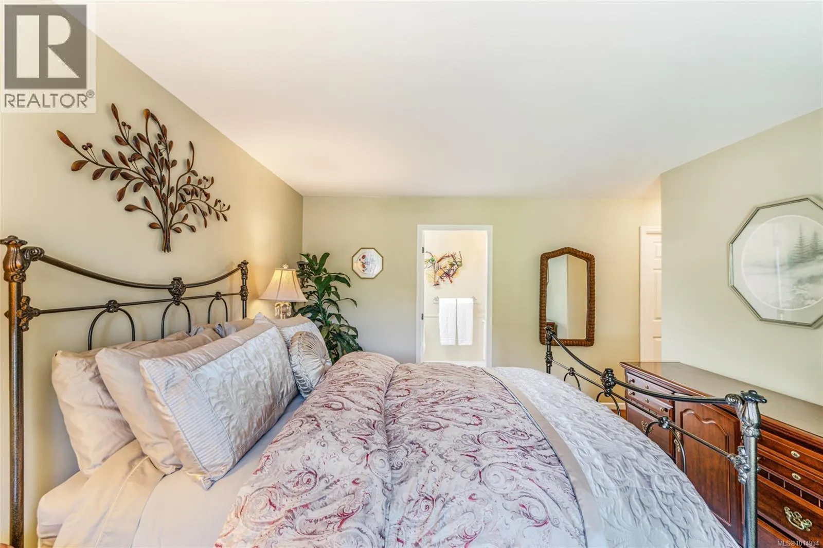 1299 Leeward Way