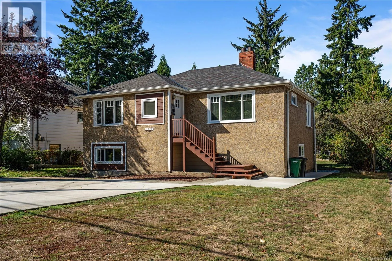 3276 Linwood Ave