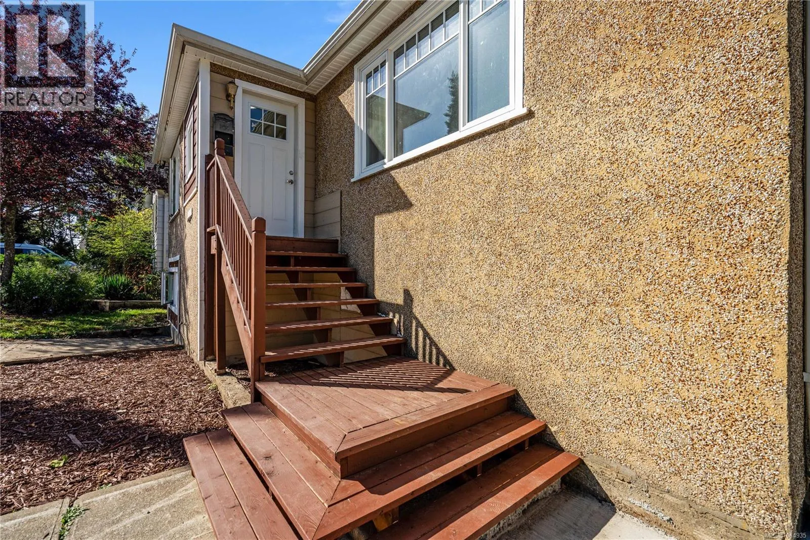 3276 Linwood Ave