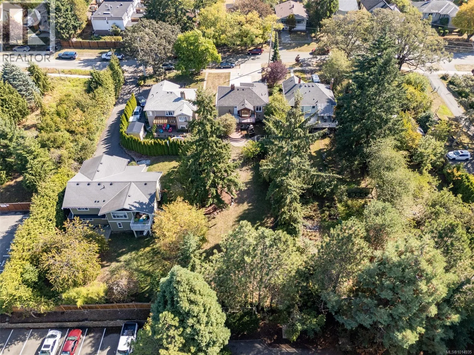 3276 Linwood Ave