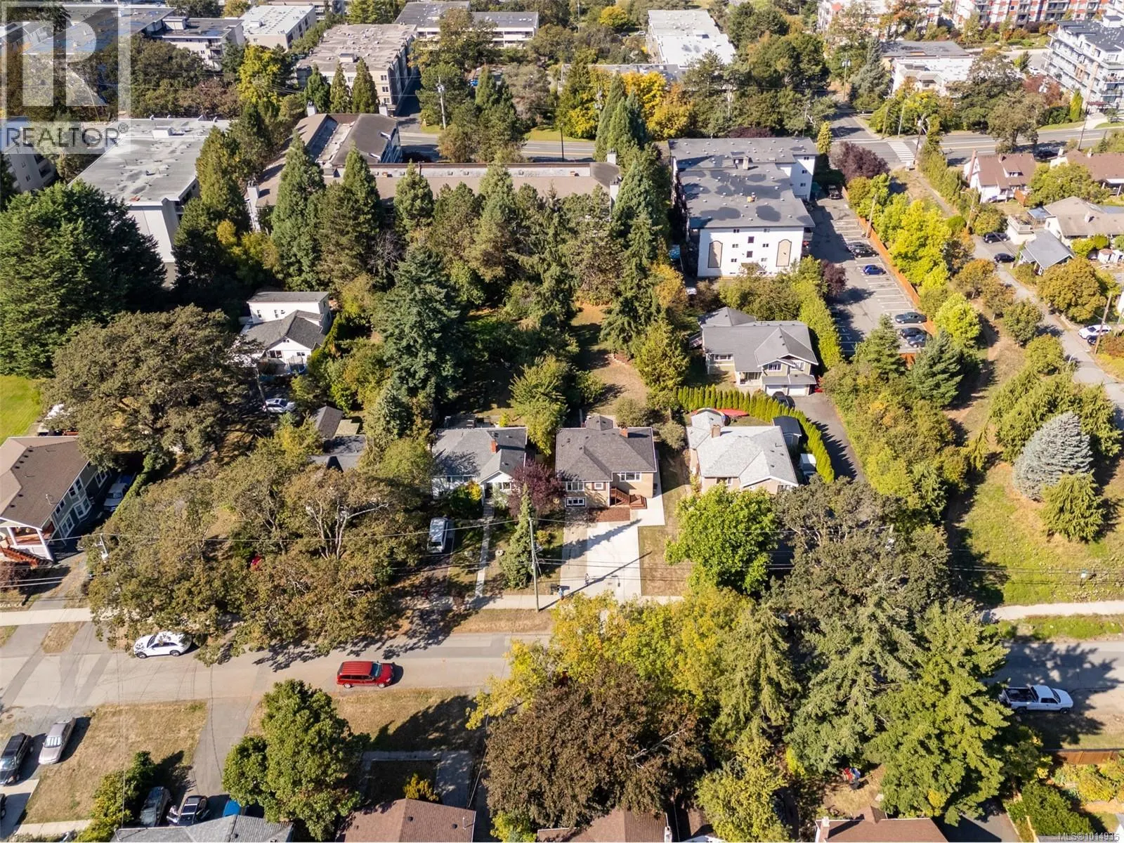 3276 Linwood Ave