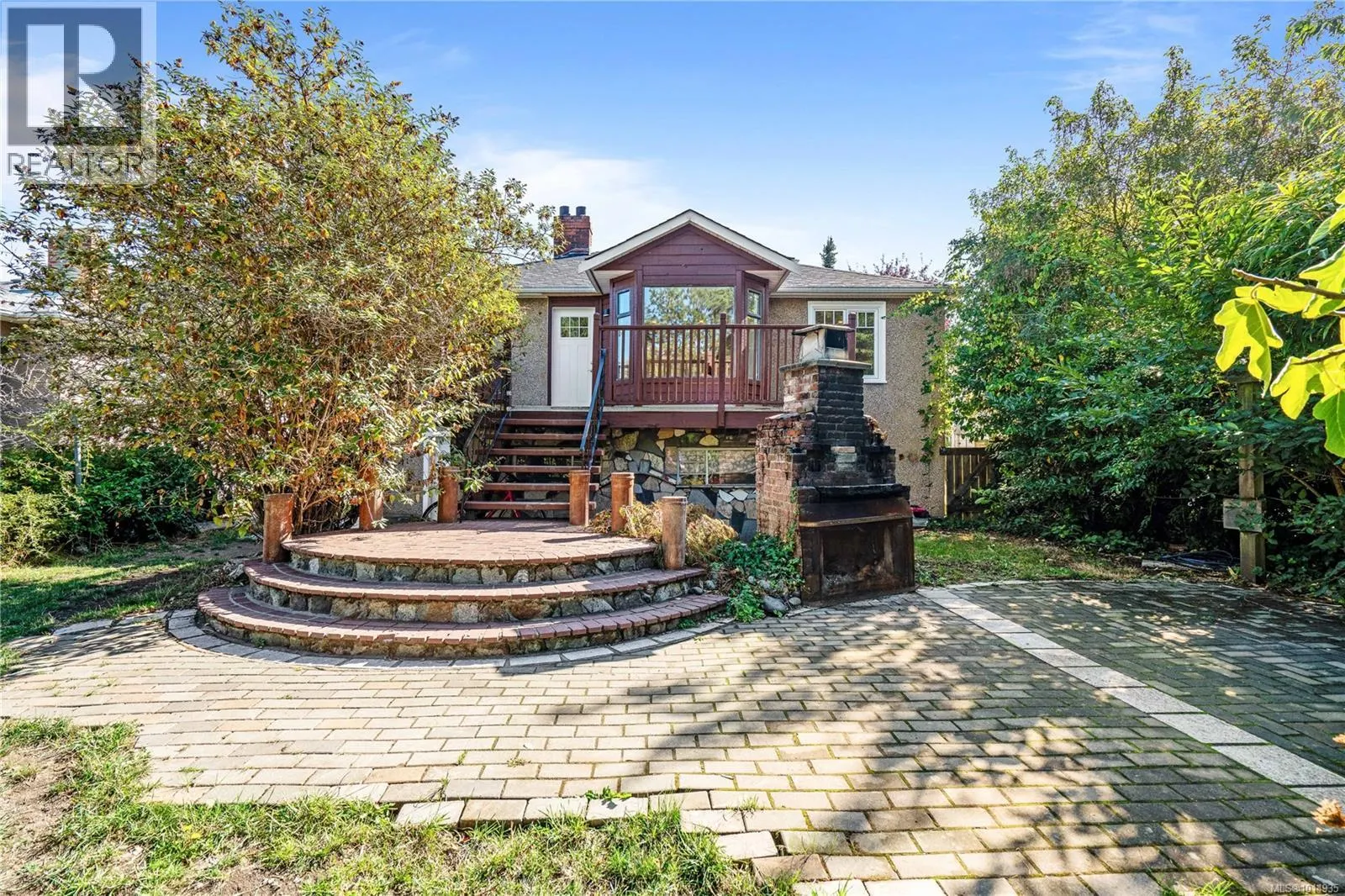 3276 Linwood Ave