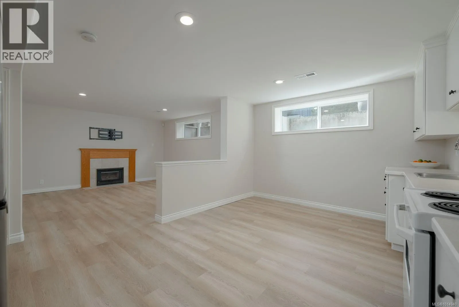 2380 Westhill Pl